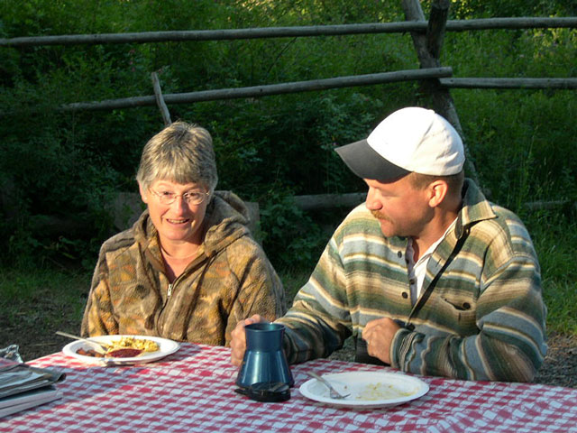 Patty Bowers, retired ODFW Biologist and volunteer chef with Chuck Howe, ODOT